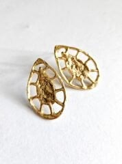 Dokulu Pencereli Damla Küpe