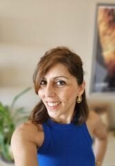 Dokulu Pencereli Damla Küpe