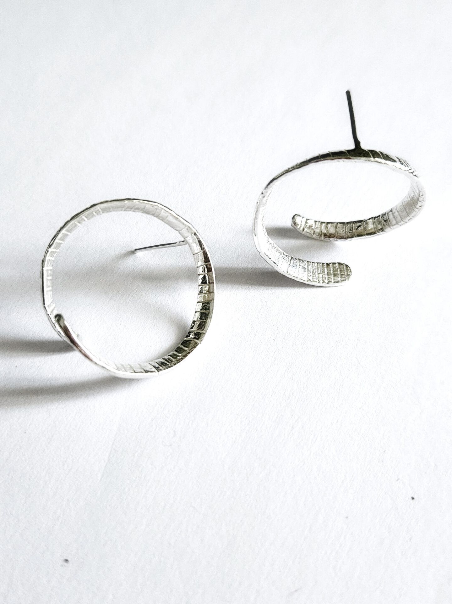 Ucu Açık Gümüş Küpe