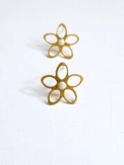 İnci Mineli Çiçek Bronz Küpe