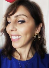 Simetrik Kollu Küpe