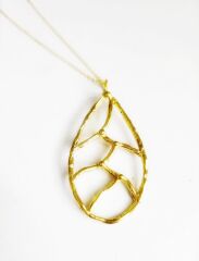 Stilize Damla Yaprak Kolye