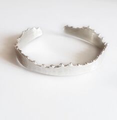 Dalgalı Minik Toplu Gümüş Bilezik