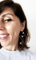 Zikzag İnci Mineli Üçgenli Tek Bronz Küpe