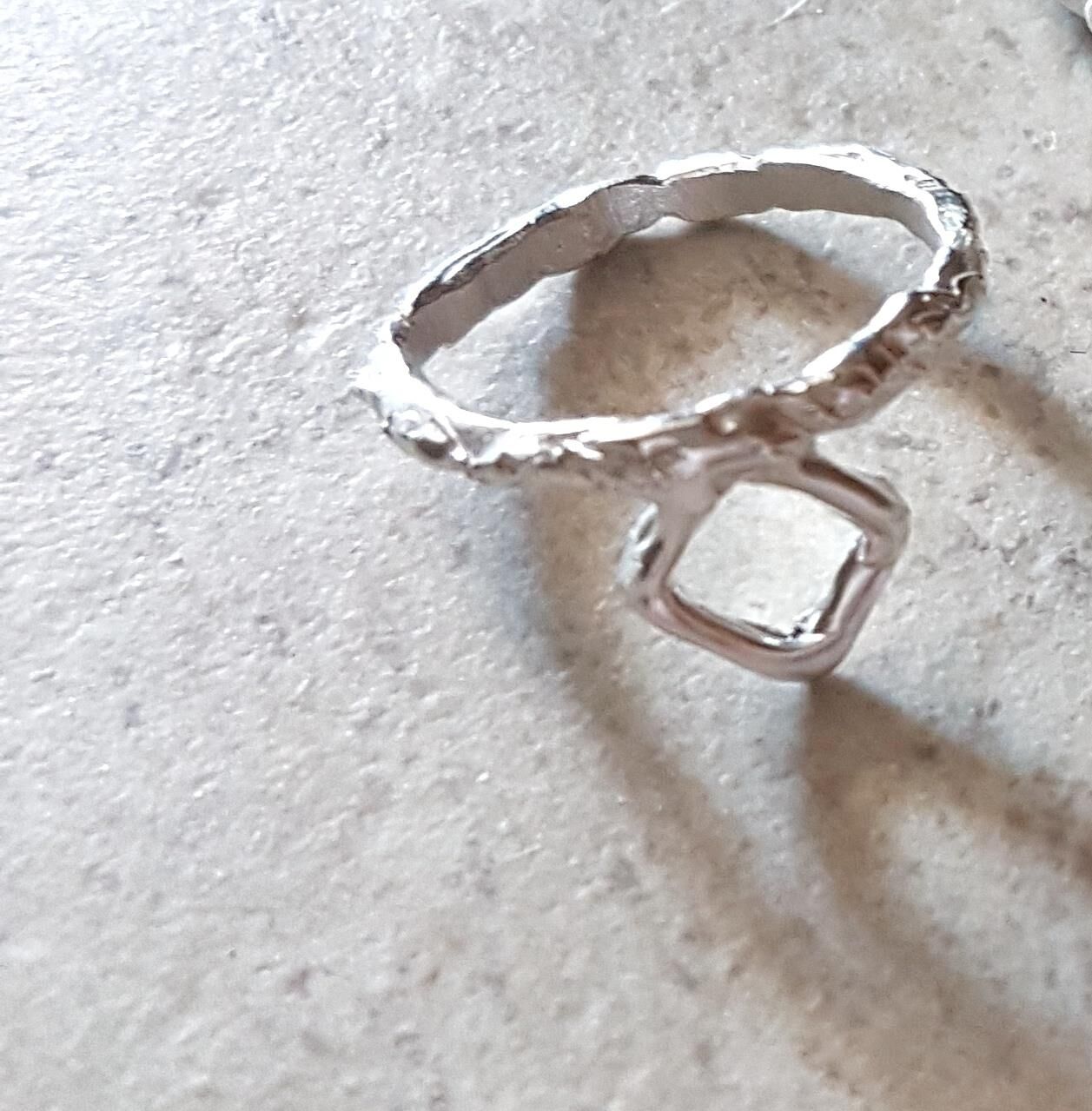 Minimal Dörtgen Çerçeve Gümüş Yüzük