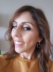 El Yapımı Altın Renk Organik Form Kadın Küpe