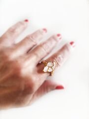 El Yapımı Altın Renk Dokulu Taş Görünümlü Kadın Yüzük