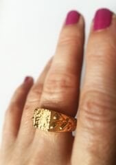 Altın Renk El Yapımı Dokulu Yüzük