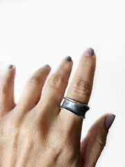 El Yapımı Oksitli Gümüş Renk Geniş Form Yüzük