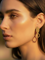 Mat Altın Yaprak Formlu Özel Tasarım Kadın Küpe