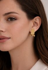 Kıvrım Detaylı Geometrik Tasarım Kadın Küpe