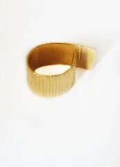 Çizgili Dokulu Kalın Bant Bronz Yüzük
